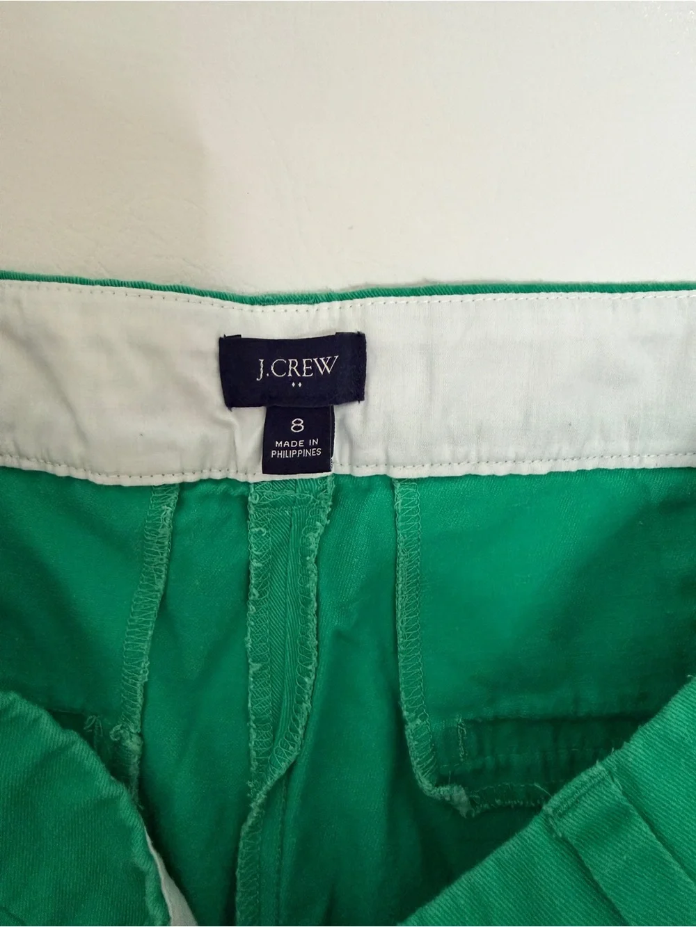 I.Crew Scallop Hem Women's Green Shorts size 8